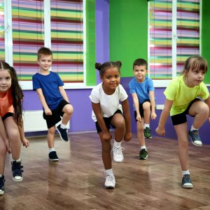 Friday 4:00 PM - Commercial Jazz Dance Class - Teenies (Ages 3.5-5 years)